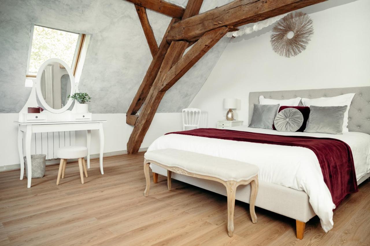 Domaine Des Lumieres Hotel Aisonville-et-Bernoville Bagian luar foto